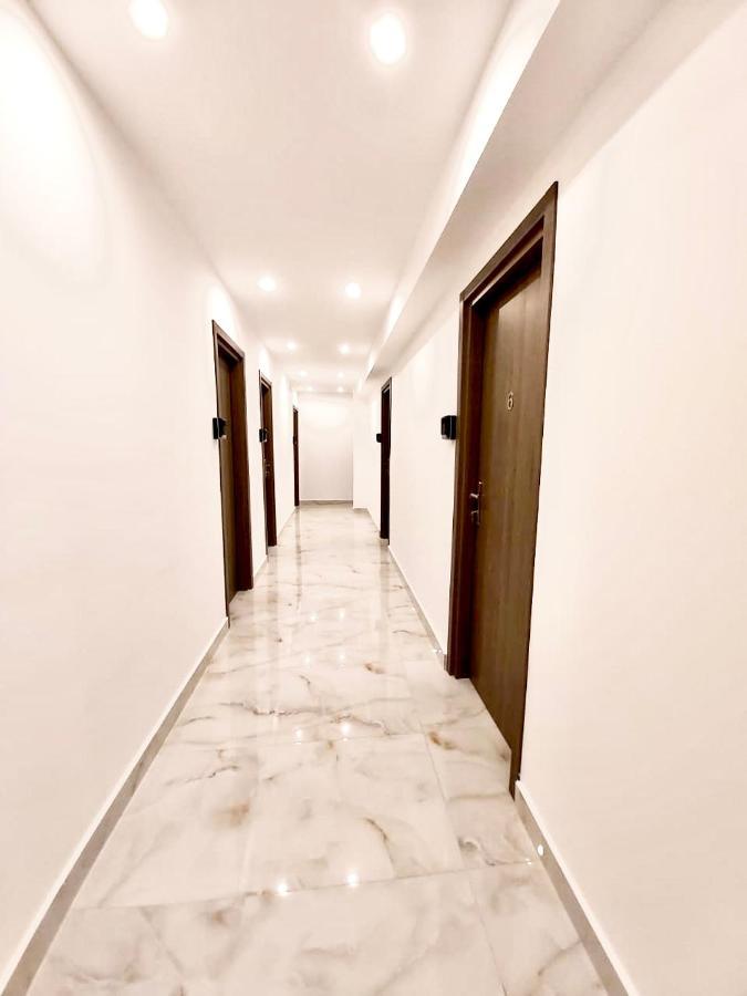 Real City Suites Syntagma เอเธนส์ ภายนอก รูปภาพ