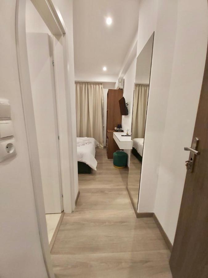 Real City Suites Syntagma เอเธนส์ ภายนอก รูปภาพ