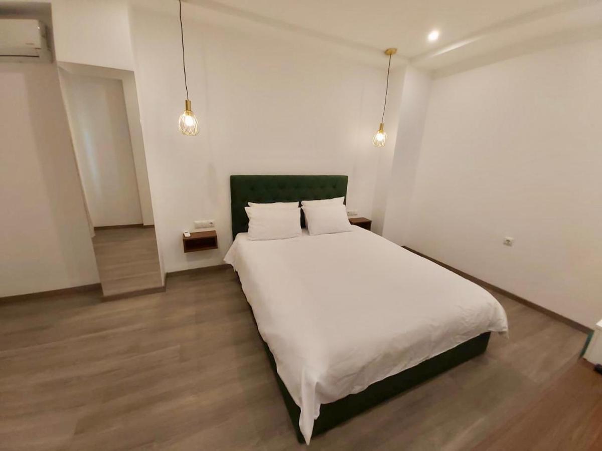 Real City Suites Syntagma เอเธนส์ ภายนอก รูปภาพ